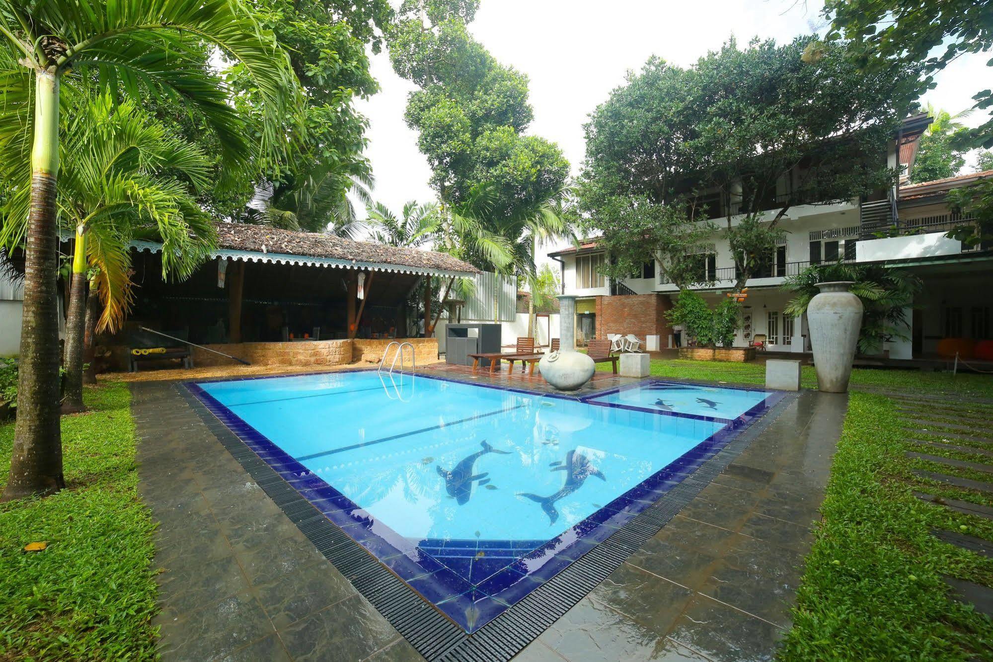 Hostel City Hub Colombo Airport Katunayake Exterior photo
